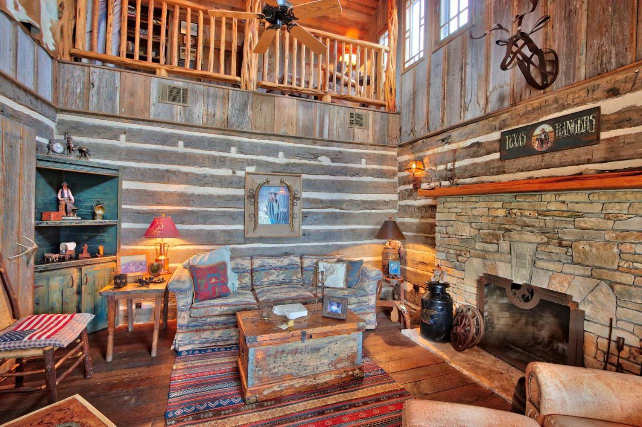Вилла Log Cabin At Old Glory Ranch Уимберли Экстерьер фото